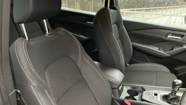 Nissan Qashqai 1.3 DiG-T MH Acenta Premium 5dr Petrol Hatchback